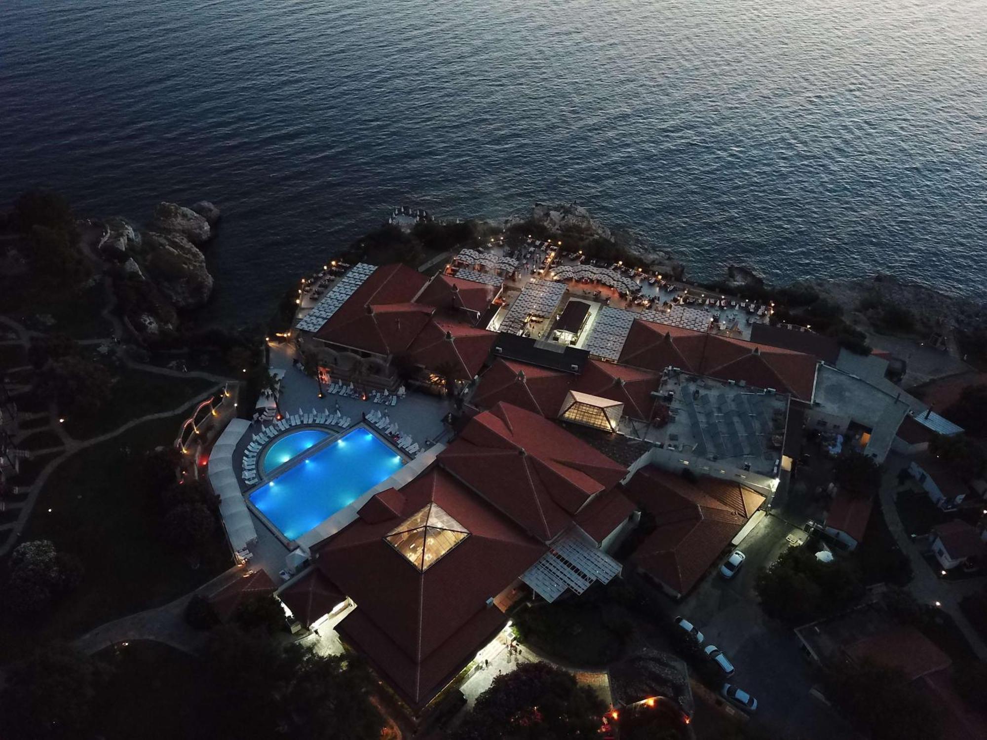 Club Resort Atlantis เซเฟริฮิซาร์ ภายนอก รูปภาพ